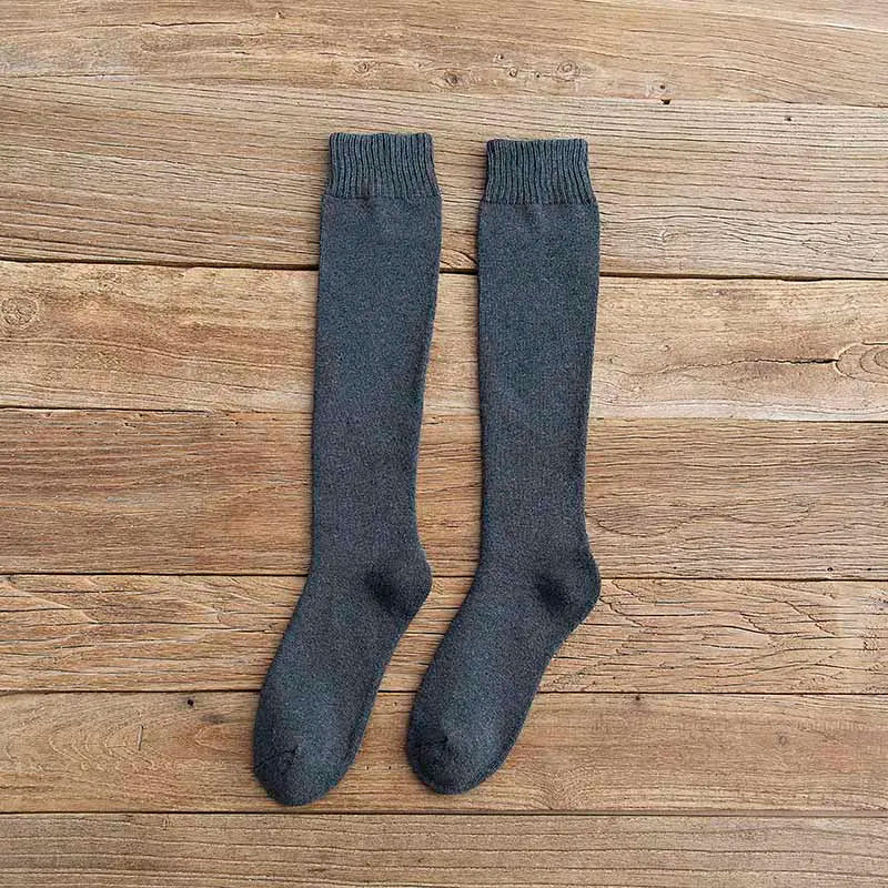 3 Pars Men's Winter Thick Warm Knee-High Cotton Socks - High-Quality Long Black Casual Fashion Socks for Cold Weather.