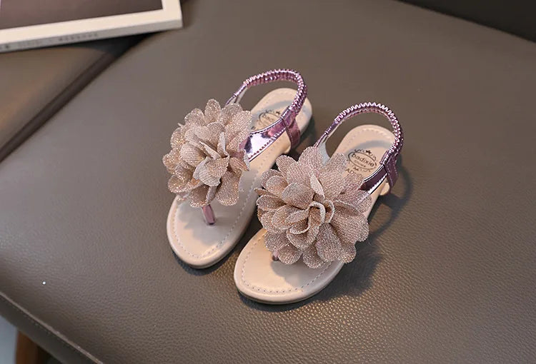 Girls Sandals 2023 Summer New Bling Flowers Baby Children Fashion Soft Bottom Student Shoes Kid's Slippers Pink Flats Flip Flops.