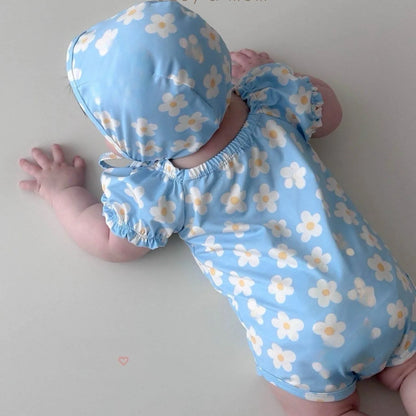2025, Sommer Baby Badeanzug Koreanischen Stil INS Gedruckt Infant Ein Stück Overall Kleinkind Mädchen Schwimmen Body Mit Hut.