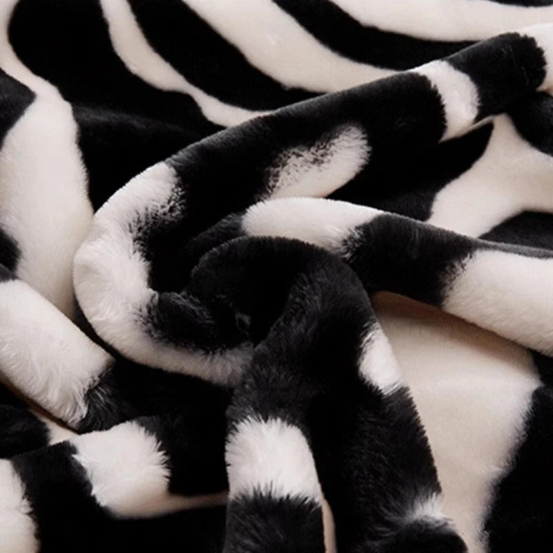 Nordic Style Zebra Print Coral Fleece Blanket Thickened Raschel Autumn Winter Blankets Double Layer Multi Purpose Plush Quilt.