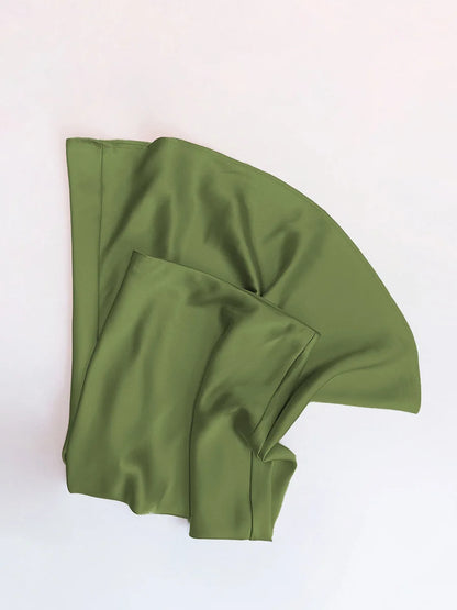 French Style Chic Women's Acetic Acid Satin Flowy High Waist Hip Hugging Skirt for Spring/Summer Fishing Tail Skirt A-line Skirt.