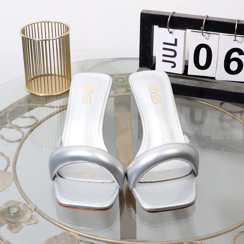 High heeled slippers 2025 Summer wear open-toed Women's sandals with thin heels 7CM Sexy red high heels Banquet shoes.