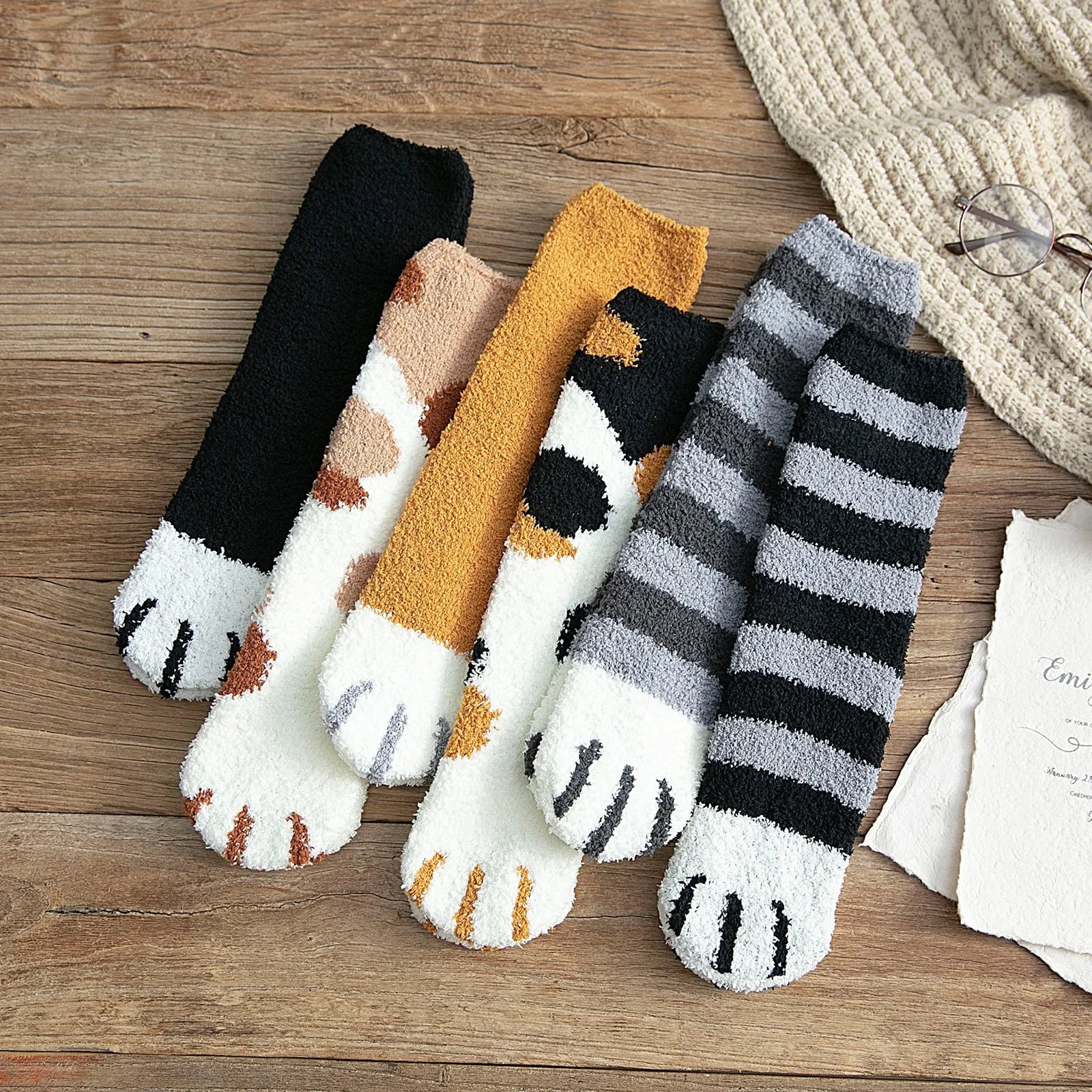 Women Winter Warm Fluffy Socks Cute Animal Claw Cat Paw Footprint Fuzzy Socks Female Thick Coral Fleece Home Floor Sleep Socks.