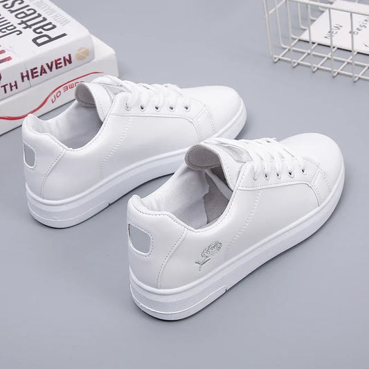 Women Casual Shoes New Woman White Sneakers Breathable Flower Lace-Up Female Sneakers Fashion Embroidered Vulcanized Shoes.