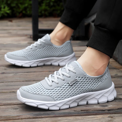 New Running Shoes for Men Comfortable Sports Shoes Lightweight Fashion Summer Plus Size 38-48 Breathable Sneakers for Men.