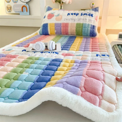 Winter Soft Thick Flannel Mattress Toppers Dormitory Single Double Bedspread Warm Bed Sheets Mattress Cover Fold Tatami Thin Mat