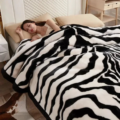 Double-layer Thick Plush Blanket Warm Skin Friendly in Winter Quilt Multiple Non Shedding Prints High Quality Bedding Article