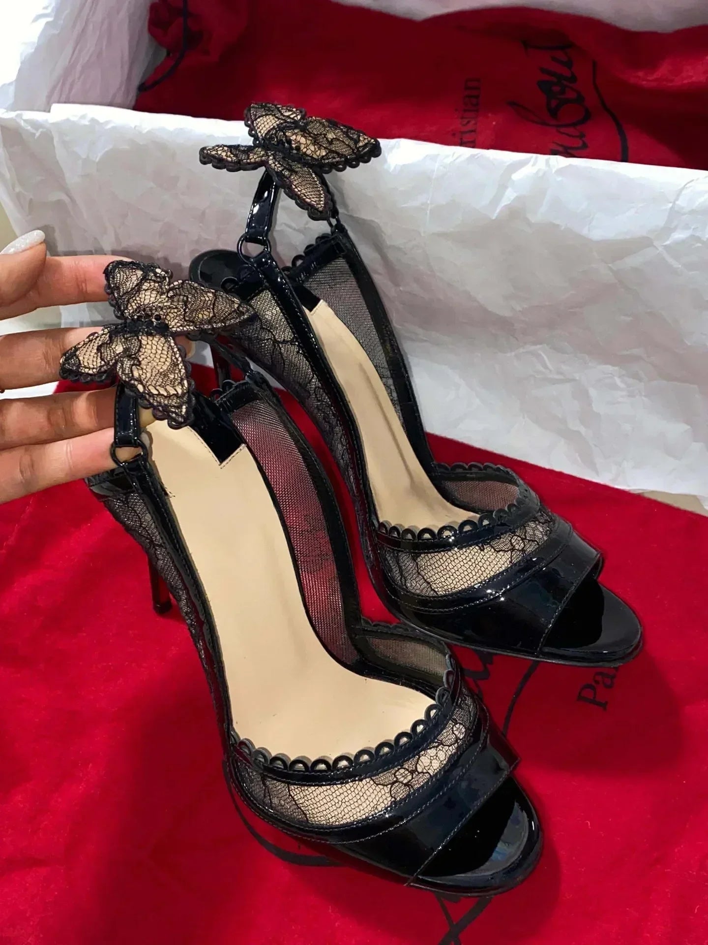 2025 Women's New in Black Lace Butterfly Sexy Pumps Stilettos Peep Toe High Heels Leather Luxury Designer Party Chic Shoes.