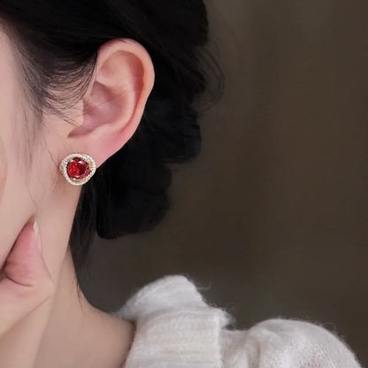 Uorich Light Luxury French Retro Inlay Burgundy Zircon Studs Earring for Women Design Not Easy To Fade Ear Studs Jewelry Gifts.