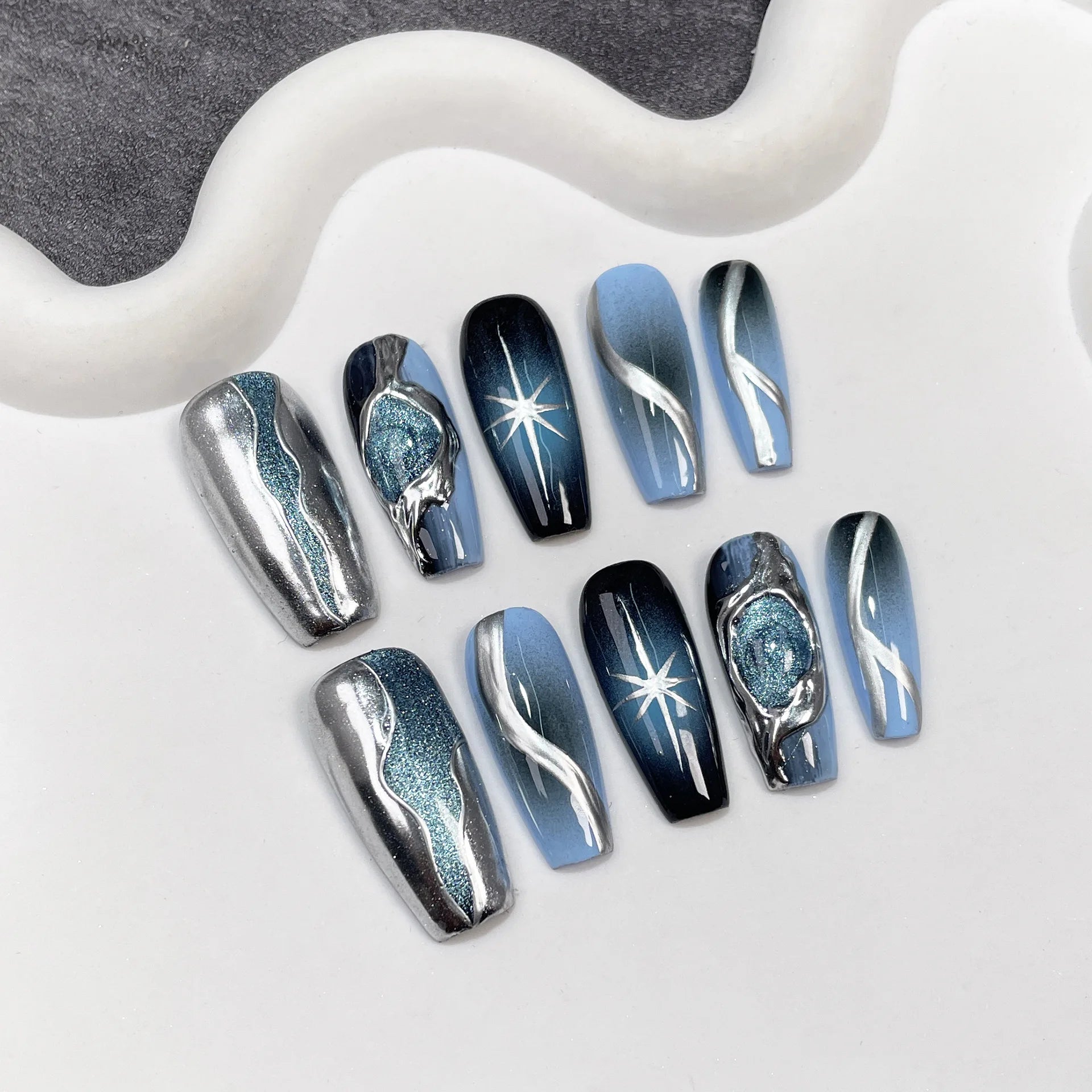 10pcs Black Press on Nails Medium Coffin Sliver Swirl Y2k Fake Nails with Glue Acrylic False Nails Press Ons Full Cover Nail Tip.