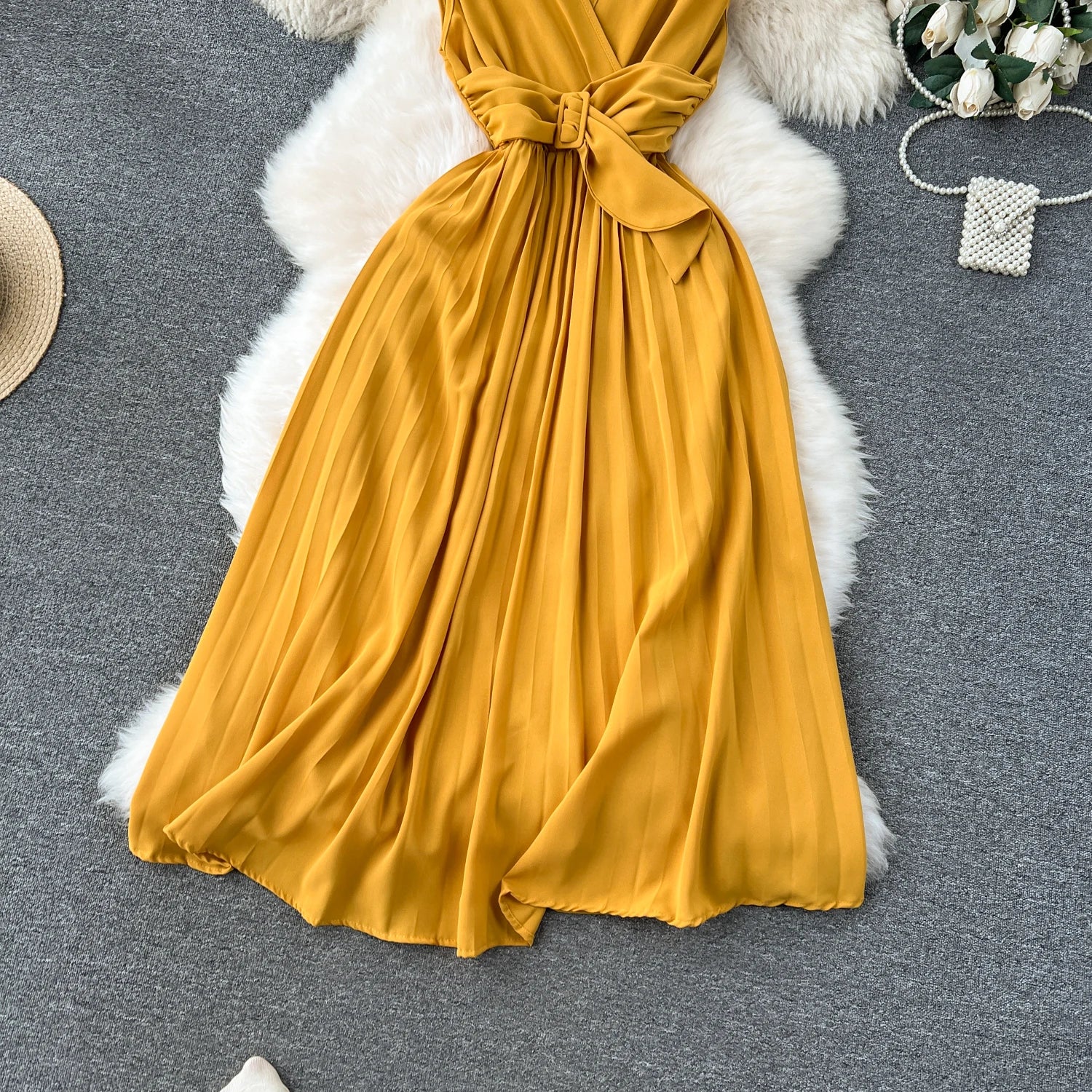 Französisch Vintage elegante Plissee Vneck Kleid A-Linie Mode Chiffon Frühling Herbst ärmellose Vestidos Frauen kleider.