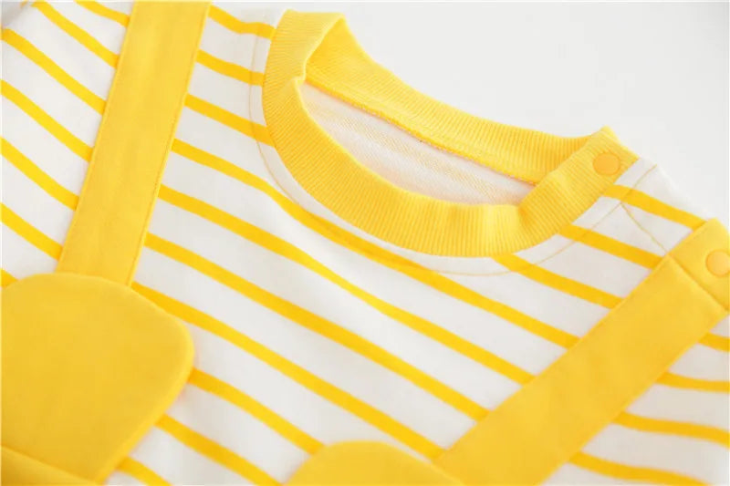 Cartoon gelber Bär gestreifter Body Frühling Herbst weiche Baumwolle Baby kleidung Overall Neugeborene Kleidung K6181-1.