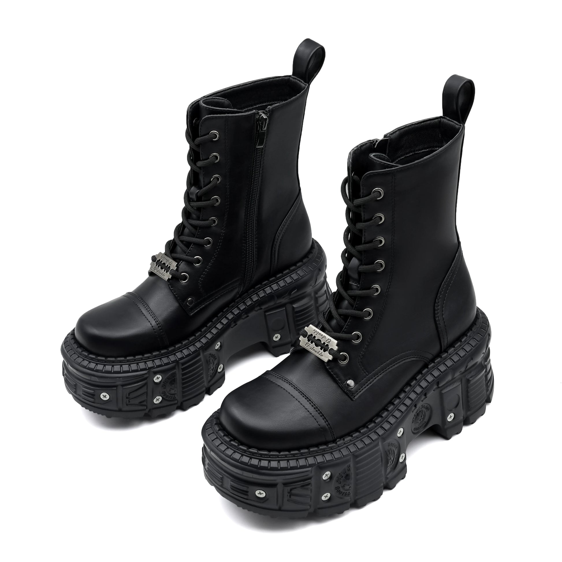 2025 New Punk Women Platform Ankle Boots Female's Rock Round Toe Lace Up Fashion Retro Chunky Shoes Metal Decor Short Boots.