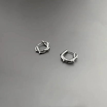 Hiphop Punk Thorn Hoop Earrings for Man Women Classic Piercing Ear Cartilage Tragus Simple Huggie Hoop Rock Jewelry Gift.