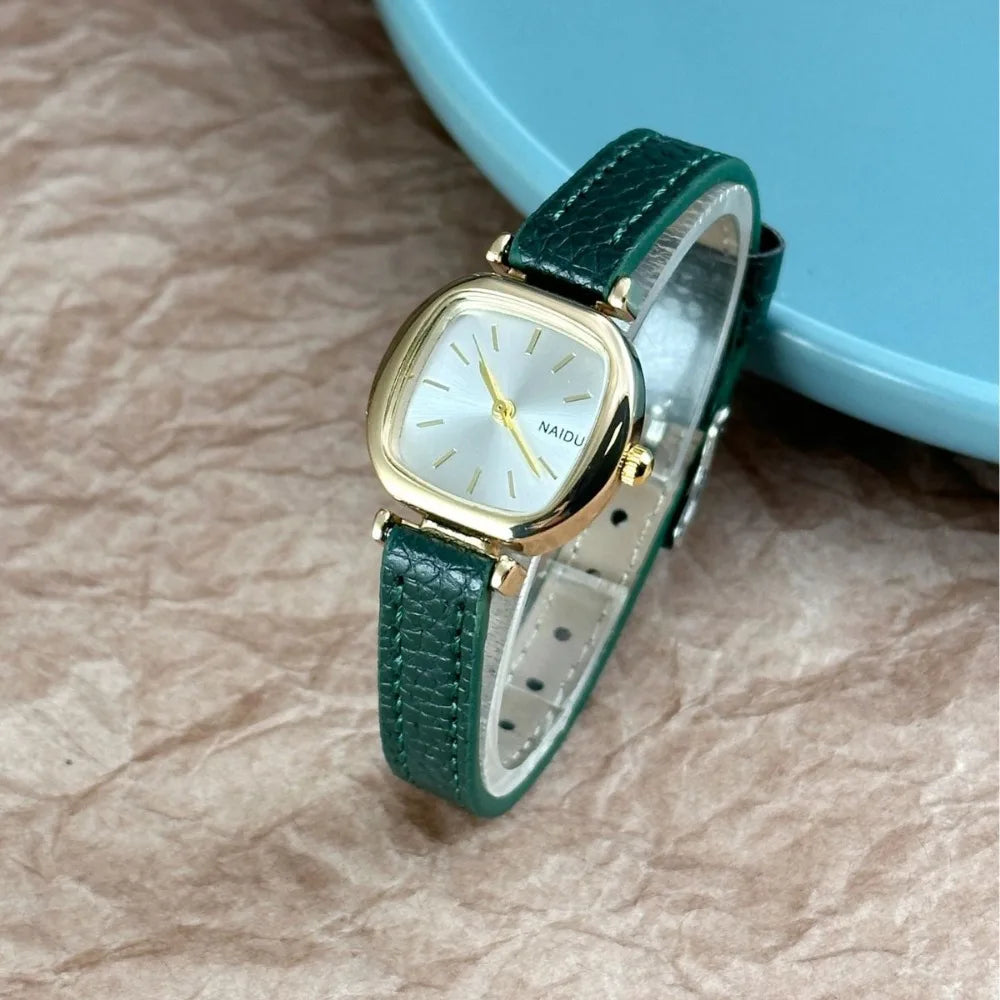 Hot Sale Women Watch Simple Small Dial Quartz Watches Luxury Ladies Gift Wristwatch Fashion Student Leather Strap Clock Relógio.