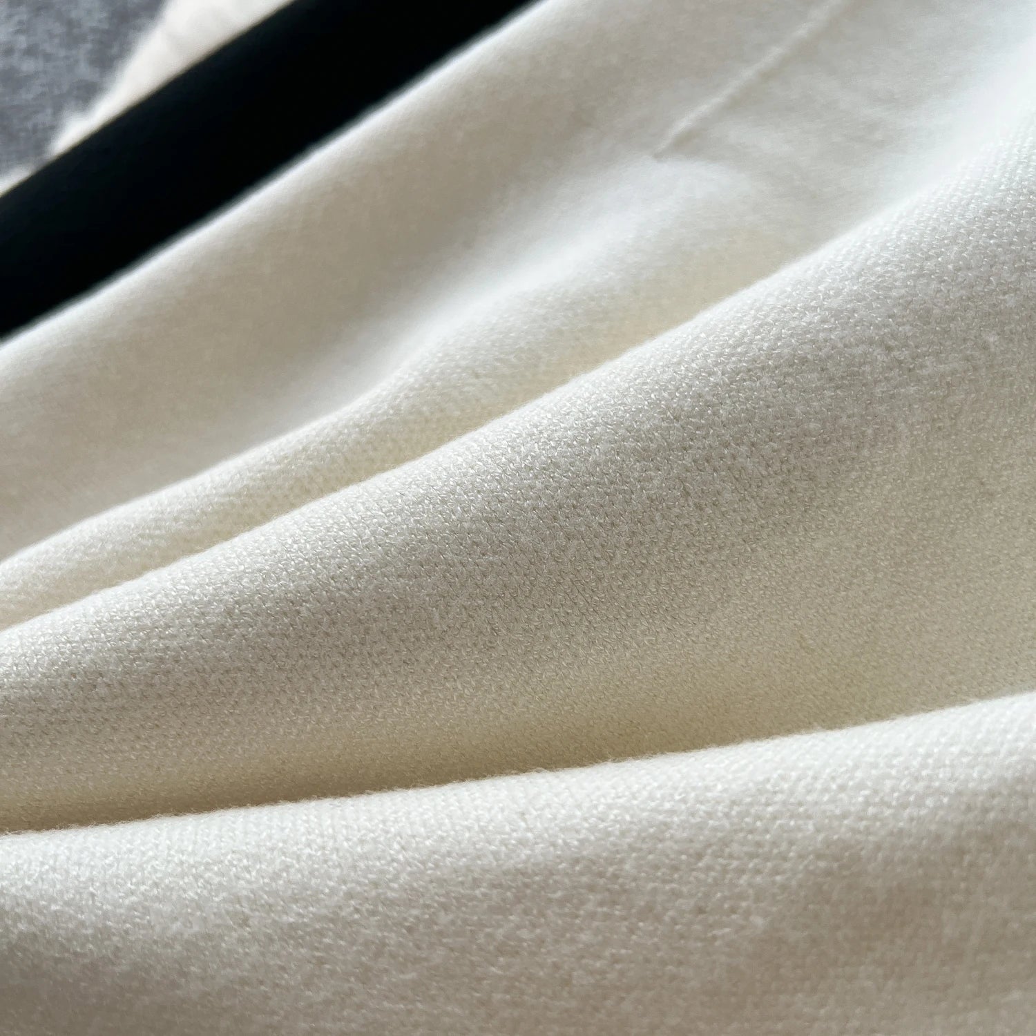 High Waisted Vintage Knitted Skirt Women Ruffled Slit Fishtail Office Midi Skirts Autumn Winter Woolen Skirt.