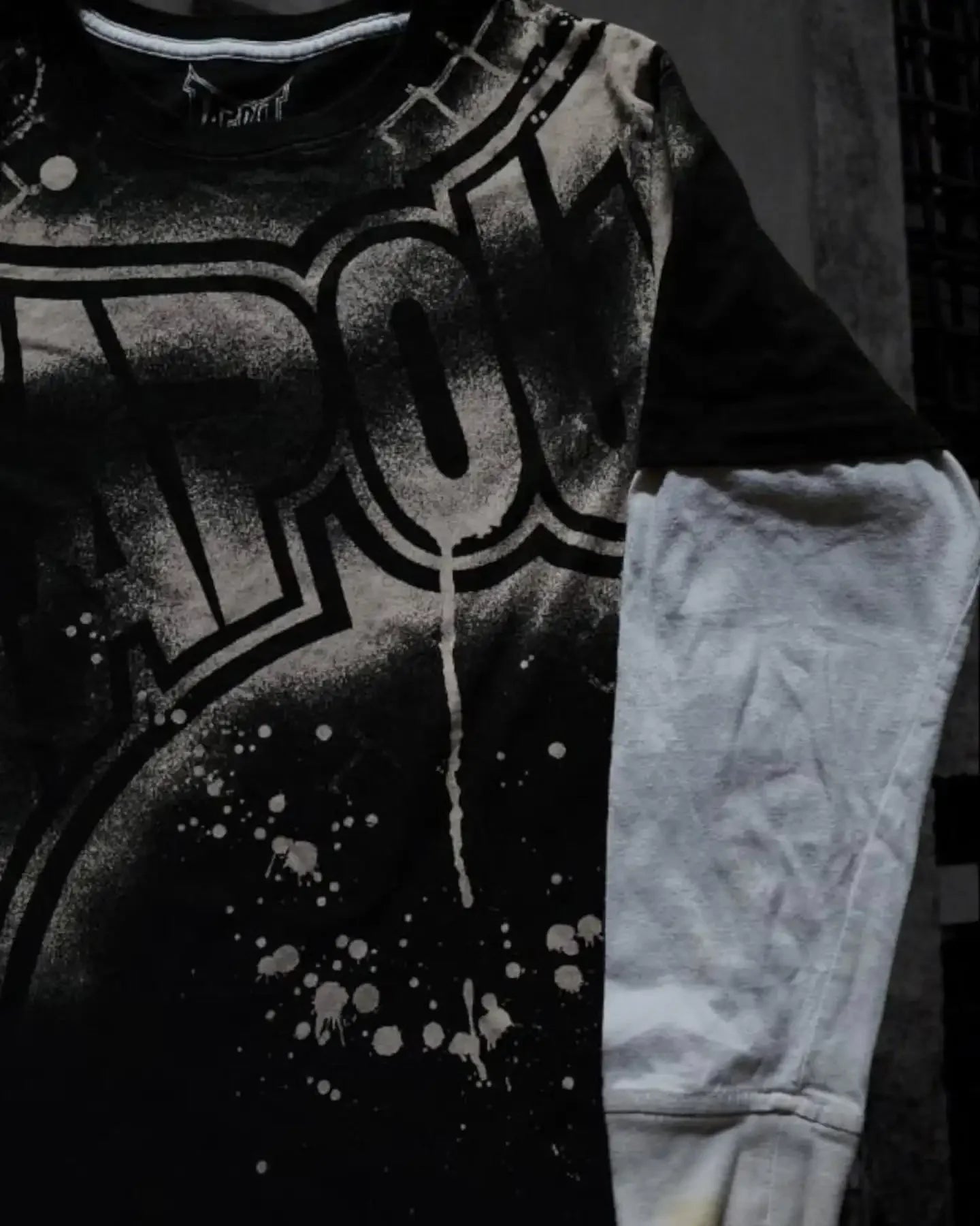 Y2K Oversized Long Sleeve Tapout T-Shirt Hip Hop Gothic Streetwear Unisex Couple Tee Summer Casual Fashion Round Neck Loose Fit.