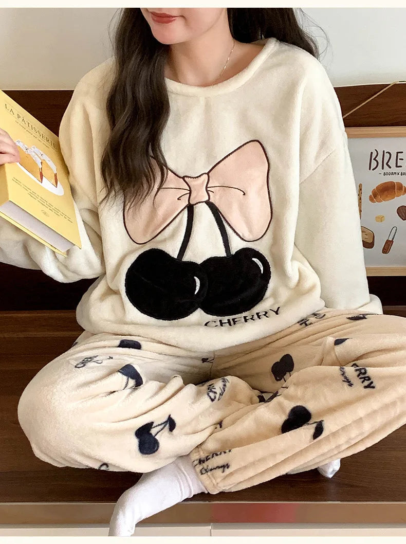 Thickened Warm Sleepwear for Winter Cartoon Flannel Pajamas Homewear Women Velvet Coral Velvet Cartoon Bear Nightwear Loungewear.