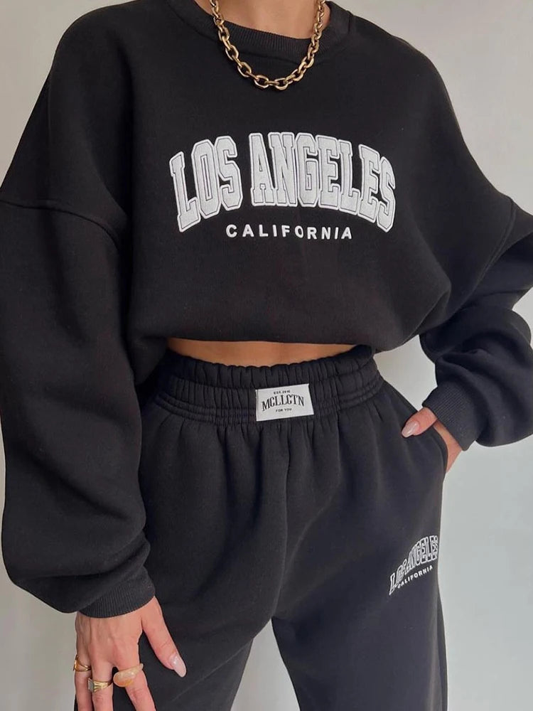 Warm Suit Autumn Winter Women Solid Set Elegant O-neck Pullover Hoodie And Pocket Trousers Two-Piece Set Lady Casual Loose Sets.