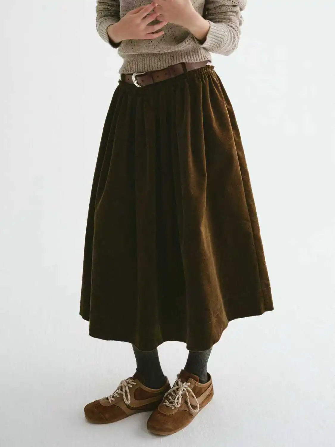 Advanced Retro Brown Skirt For Women In Autumn And Winter Fashion, Corduroy High Waist Slimming Skirt.