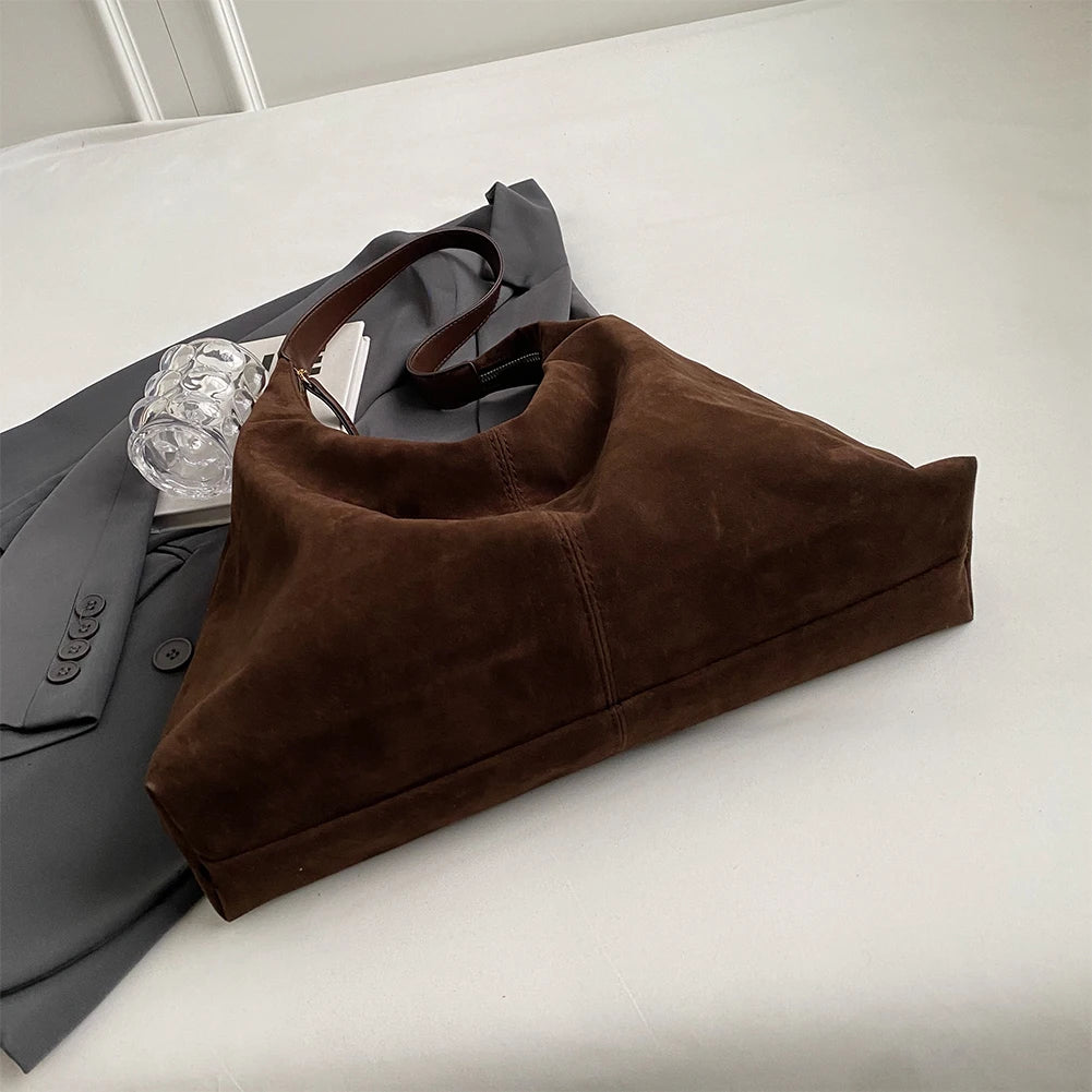 Women Suede Shoulder Bag with Zipper Hobo Bag Large Capacity Handbag Slouchy Bag Commuter Travel Bag.