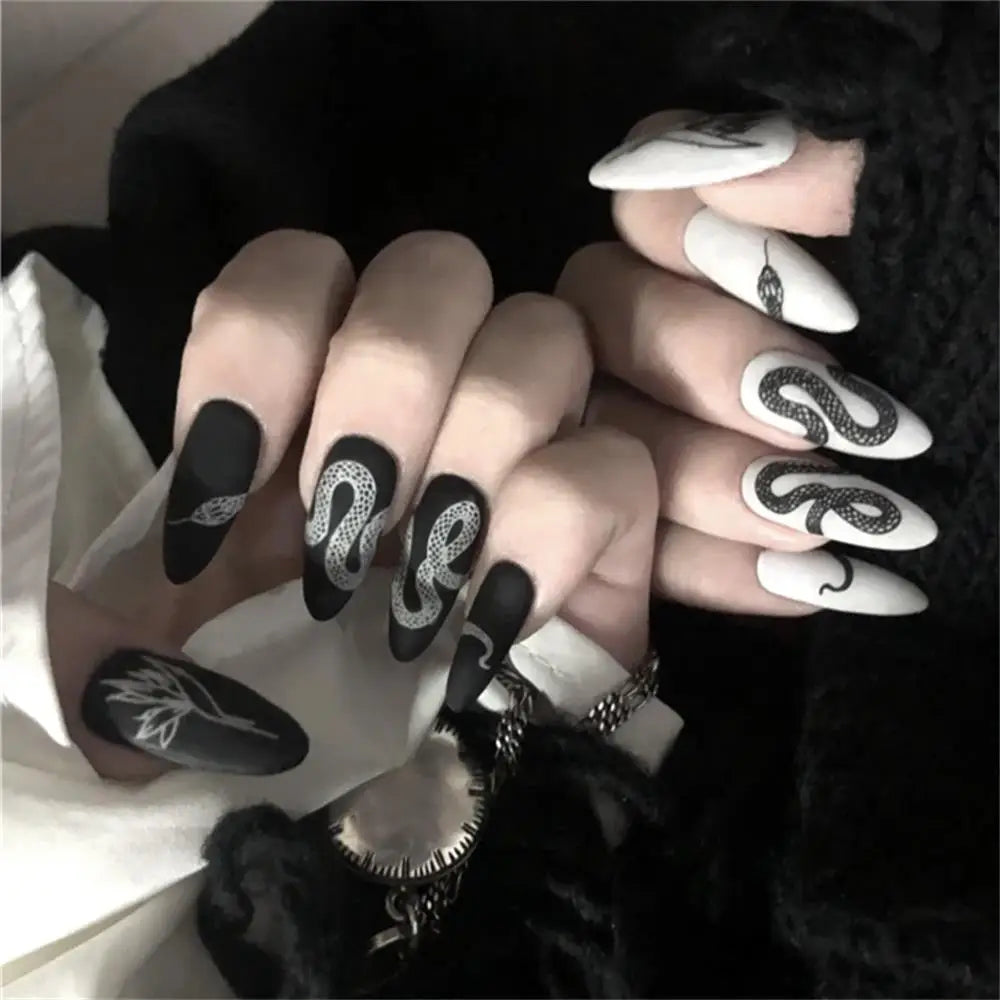 24pcs/set Long Stiletto Fake Nails Punk Snake Pattern Black White Matte False Nails Artificial Full Nail Tips Manicure Tools.