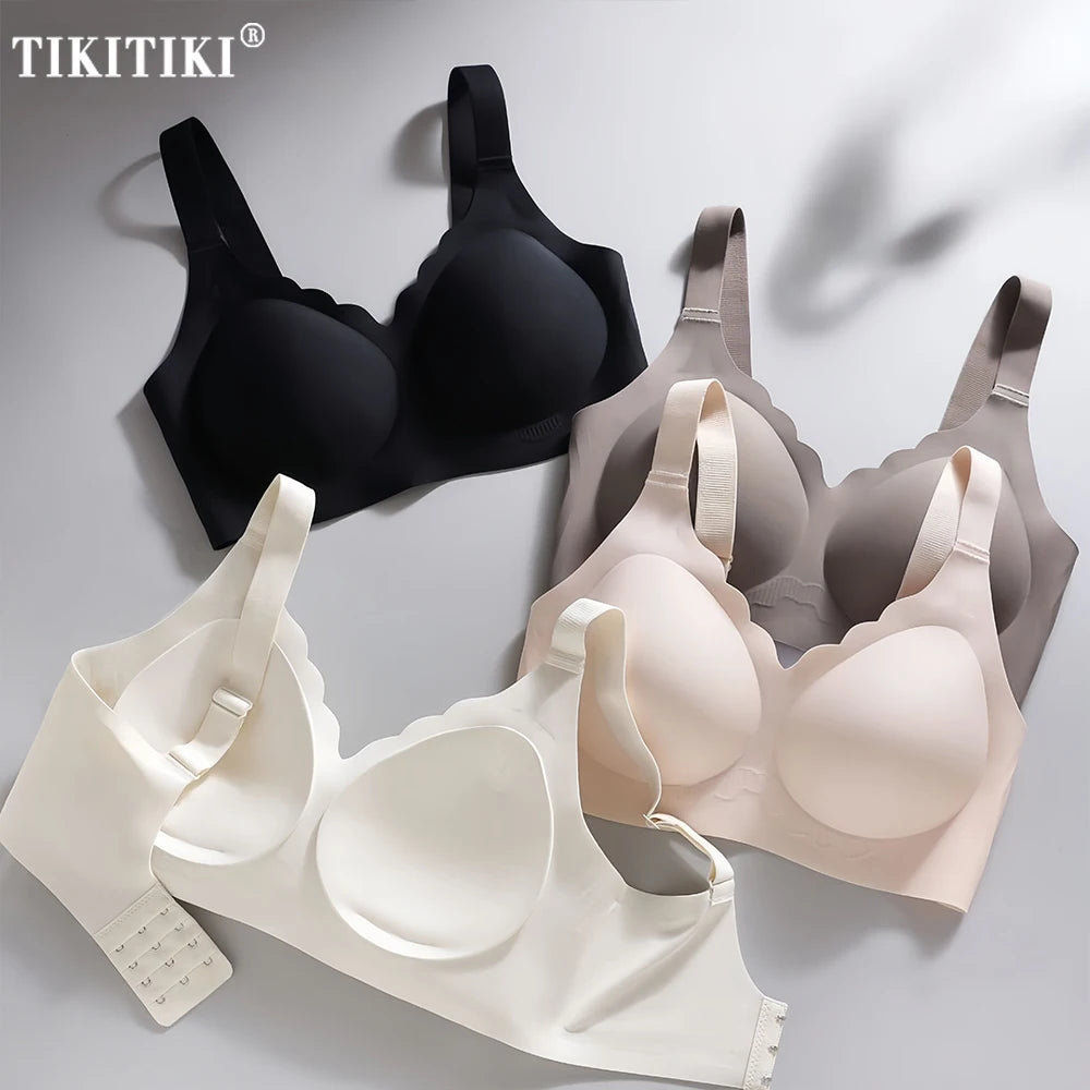 Comfortable Seamless Full Coverage Bra For Women Plus Size Wireless Bras Hide Back Fat T-Shirt Bra Push Up Everyday Bra.