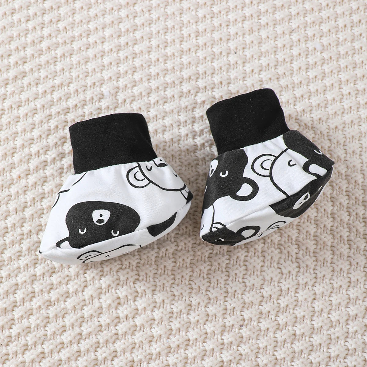 0-9 Months Baby Boy Set Little Bear Long Sleeve Bodysuit+Pants+Hat+Socks 4pcs/Set Baby Spring Autumn clothing Newborn set.