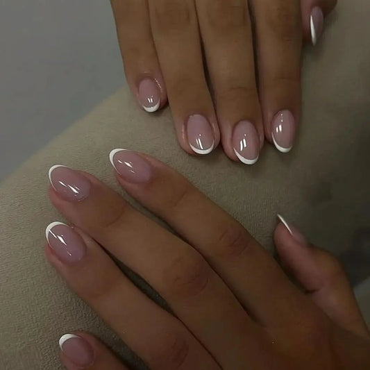 White French Classic Short Rround Nail Art Wearable Fashion Fake Nails Detachable Finished False Nails Press on Nails with Glue.