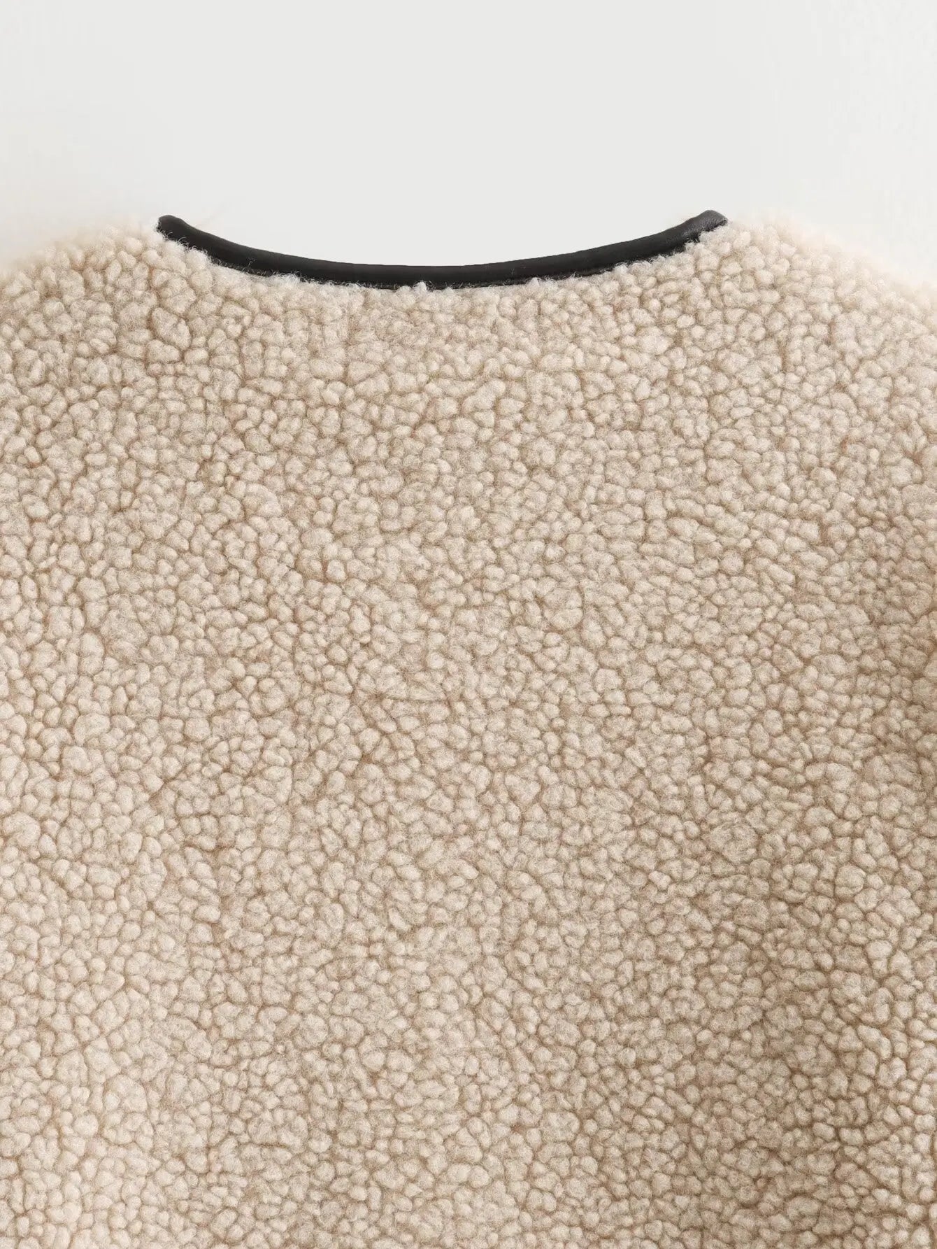 ZBZA Women's Faux Wool Jacket Loose Retro O-neck Single Breasted Long Sleeve Double Pocket Casual Overcoat Fall Winter Chic Coat