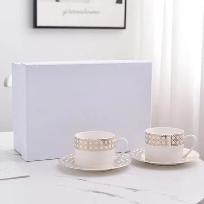 Red, Blue, Gray Tiger Series  Animal Images Bone Porcelain Coffee Cup Plate European Afternoon Tea Cup and Saucer Set Gift Box