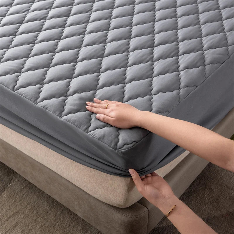 Home Mattress Cover Waterproof Thickened Quilted Waterproof Bed Cover Breathable Mattress Protector Fitted Sheet No Pillowcases