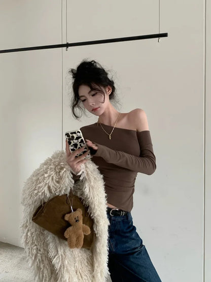 SexySpicy Girl Style Blackoff-the-Shoulder Long Sleeve T-shirt Slimming Smooths Your Silhouette Nefarious Crossbody Top For Wome.