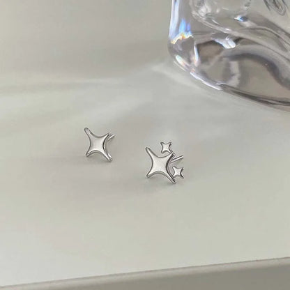 Y2K Style Hollow Pentagonal Stud Earrings for Women Personalize Star Asterism Round Ear Buckle Metal Accessories Fashion Jewelry.