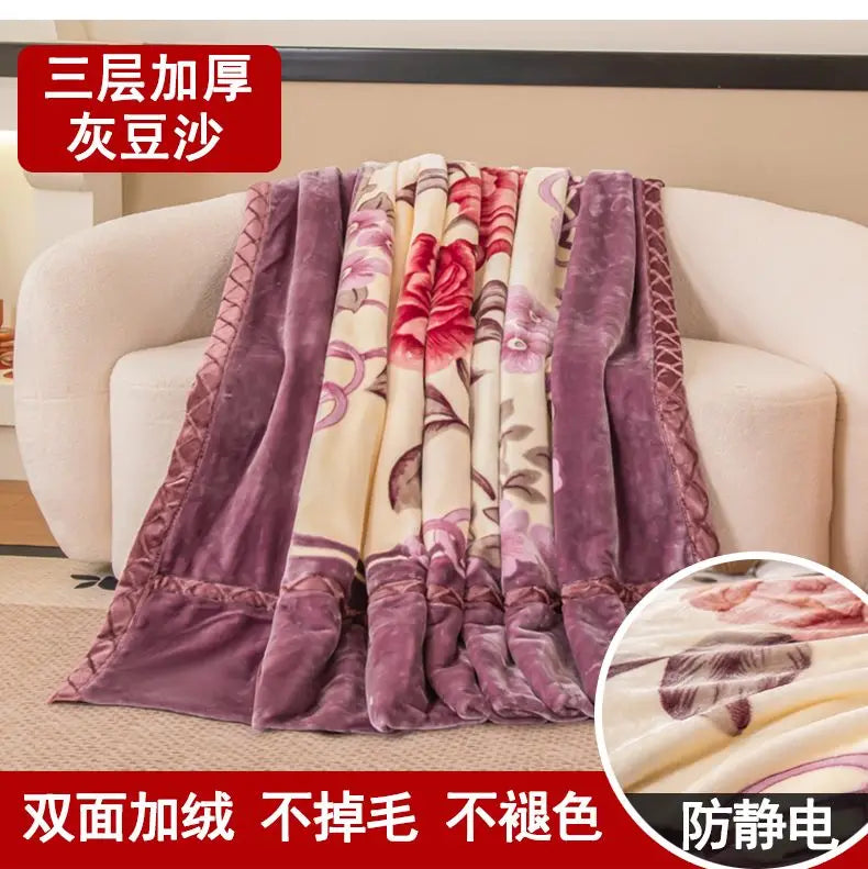 Nordic Style Geometric Printed Blanket Two Person Winter Thickened Quilt Coral Fleece Material Easy To Maintain Plush Bed Sheets.