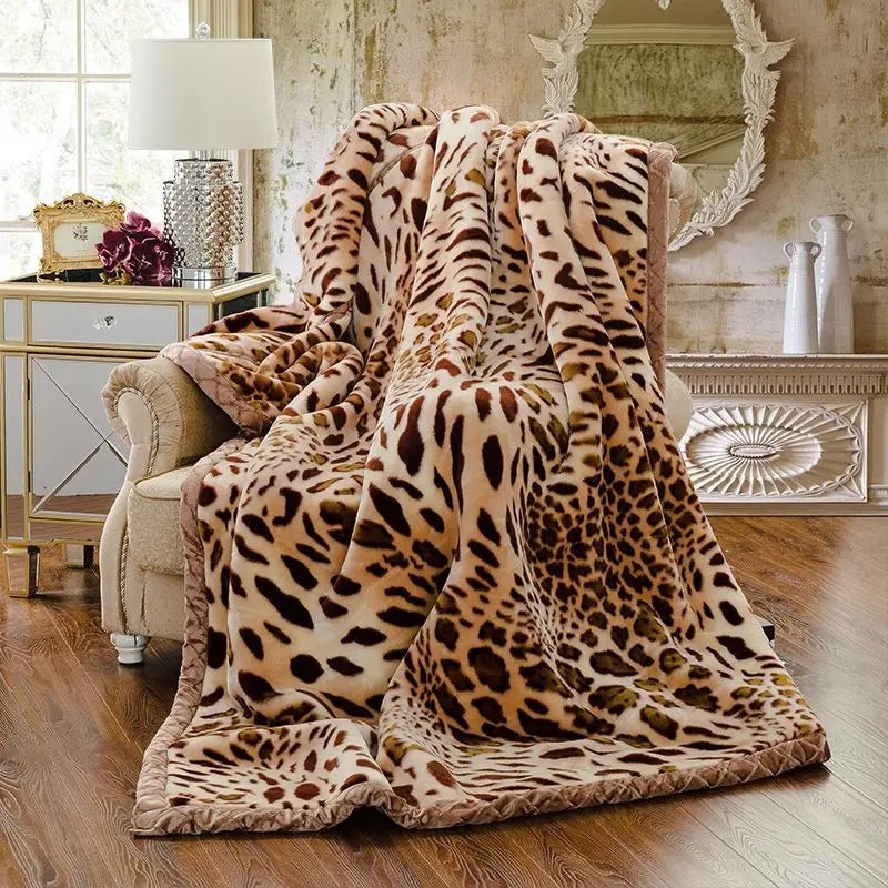 Winter Raschel Blankets Thickened Soft Comfortable and Fluffy Plush Quilt Home Multifunctional Single Person Double Warm Blanket