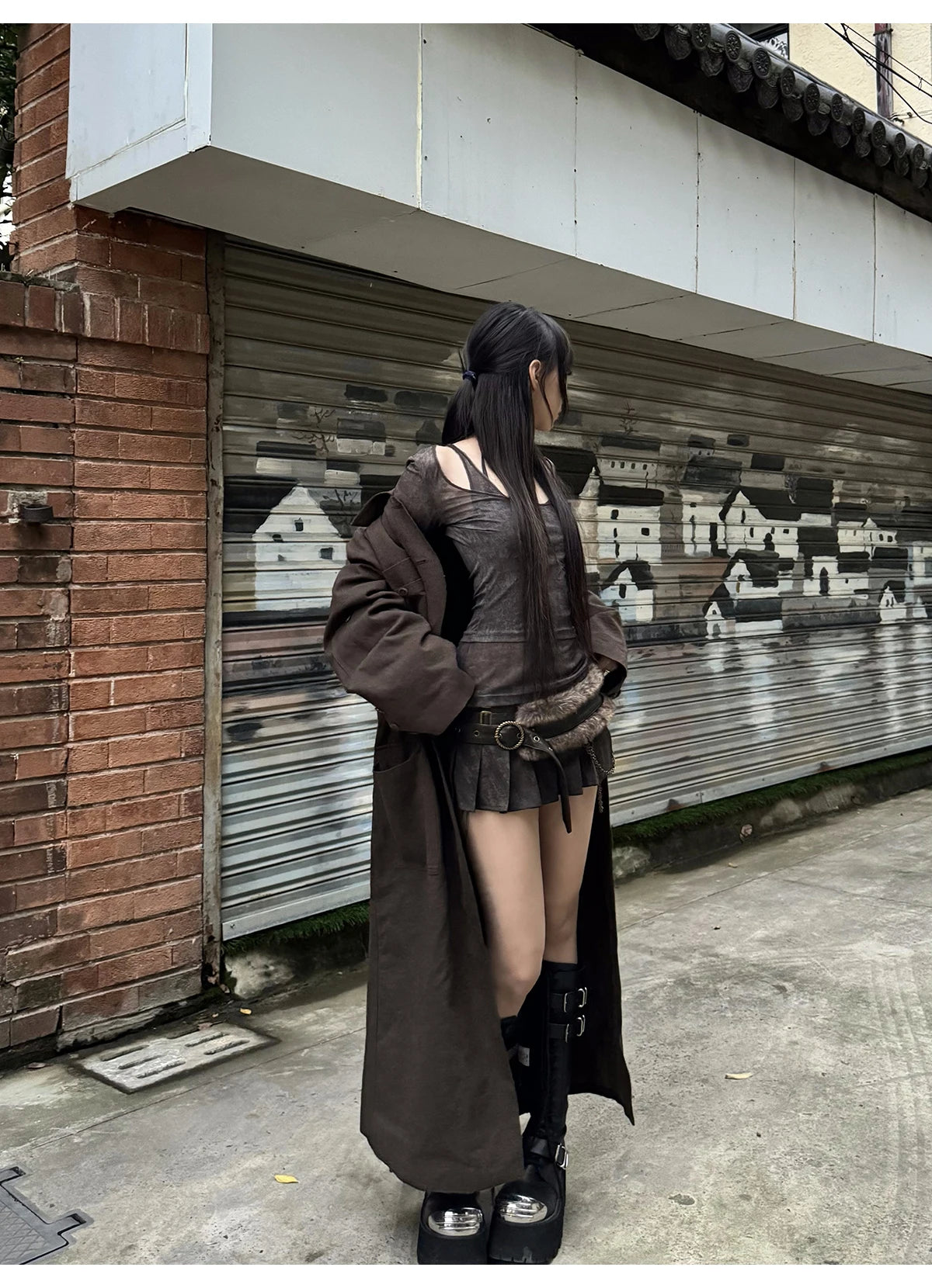 Lautaro Spring Summer Cool Washed Distressed Soft Pu Leather Mini Pleated Skirt Women High Waist Belt Luxury Designer Clothes.