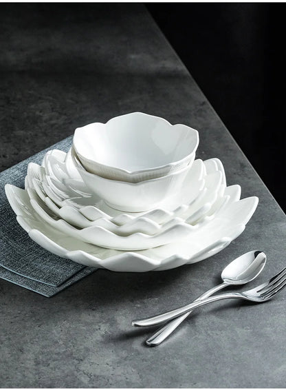 Chinese Lotus-like Ceramic Western Food Dish Household White Fruit Salad Bowl Dessert Plate Creative Restaurant Specialtableware.