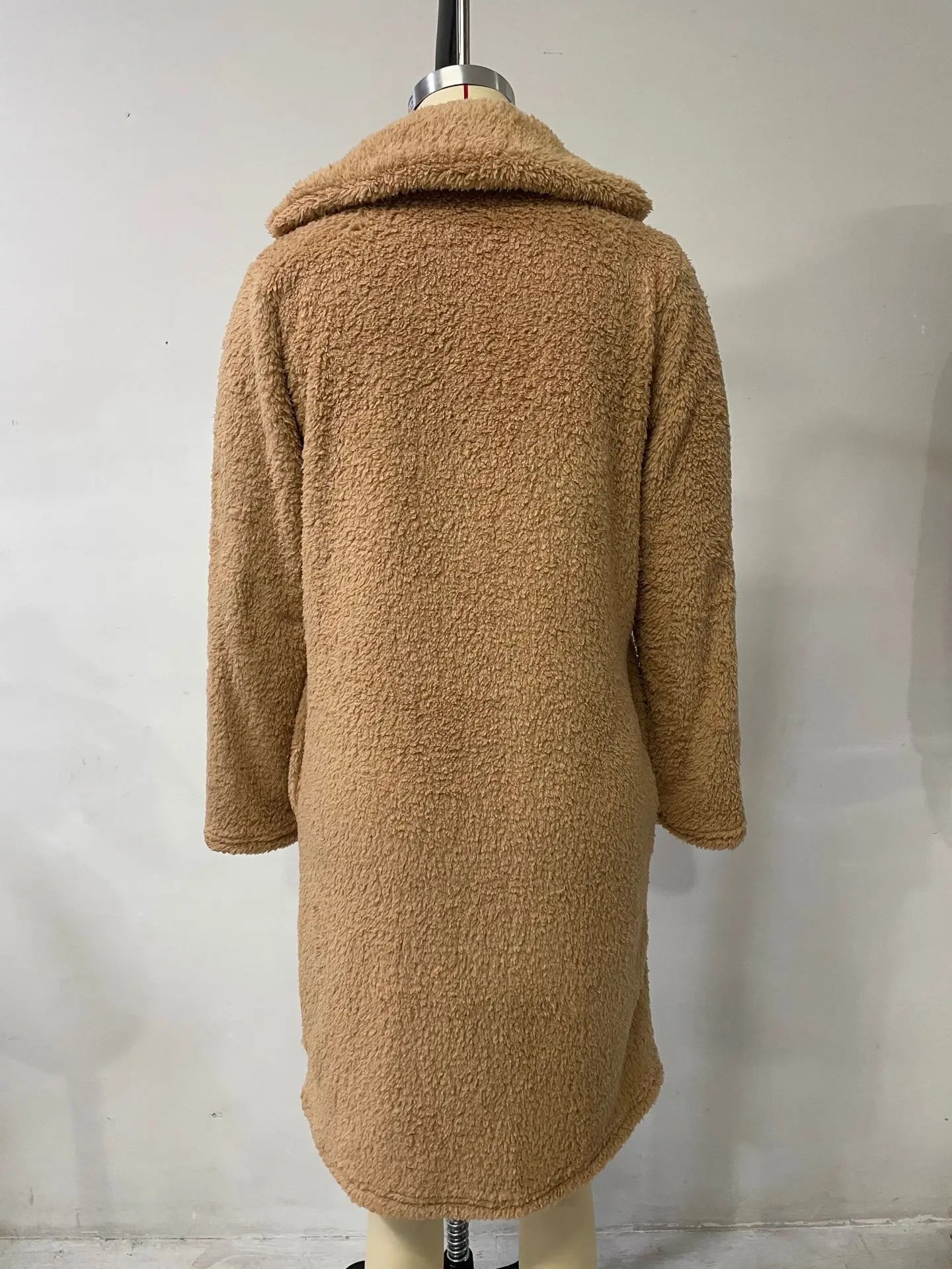 2025 frauen Winter Faux Wolle Mischungen Warme Mantel Einreiher Oberbekleidung Teddy Plüsch Mäntel Weibliche Chic Streetwear Mäntel 5XL.