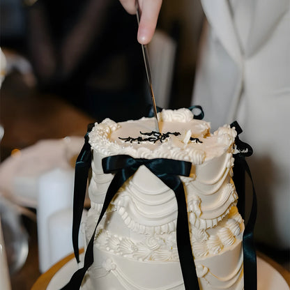 Tortenaufsatz mit Schleife und Schleife „Happy Birthday“-Schild, Kokette-Motto-Party, schwarzer Vintage-Kuchenaufsatz für Herzkuchen, Vintage-Kuchen.