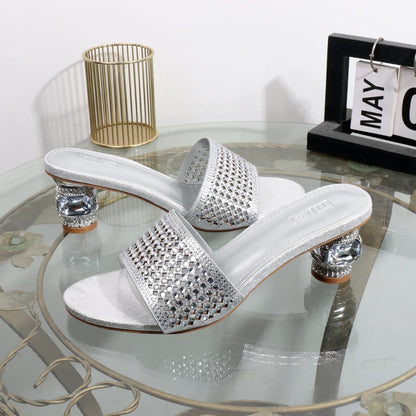Golden heeles sandals new rhinestones in the summer 2025  thick heels lady slippers wearing banquet luxury elegant slippers.