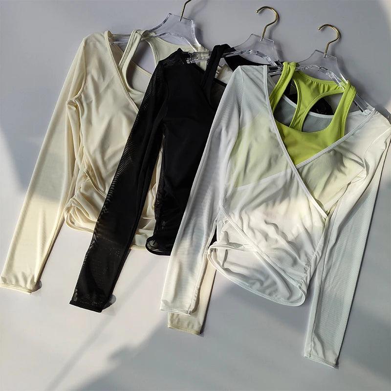 Sexy Mesh Slimming Yoga Suit for Women Gathering Together Sports Bra Fake Two Pieces of Quick Drying Training Pilates Cover Up.