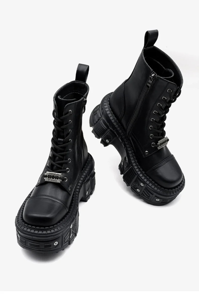 2025 New Punk Women Platform Ankle Boots Female's Rock Round Toe Lace Up Fashion Retro Chunky Shoes Metal Decor Short Boots.