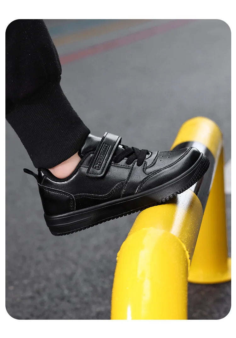 White Kids Sneakers Boys Sports Running Shoes Breathable Mesh Lightweight Comfortable Outdoor Tennis Casual Walking Shoes.