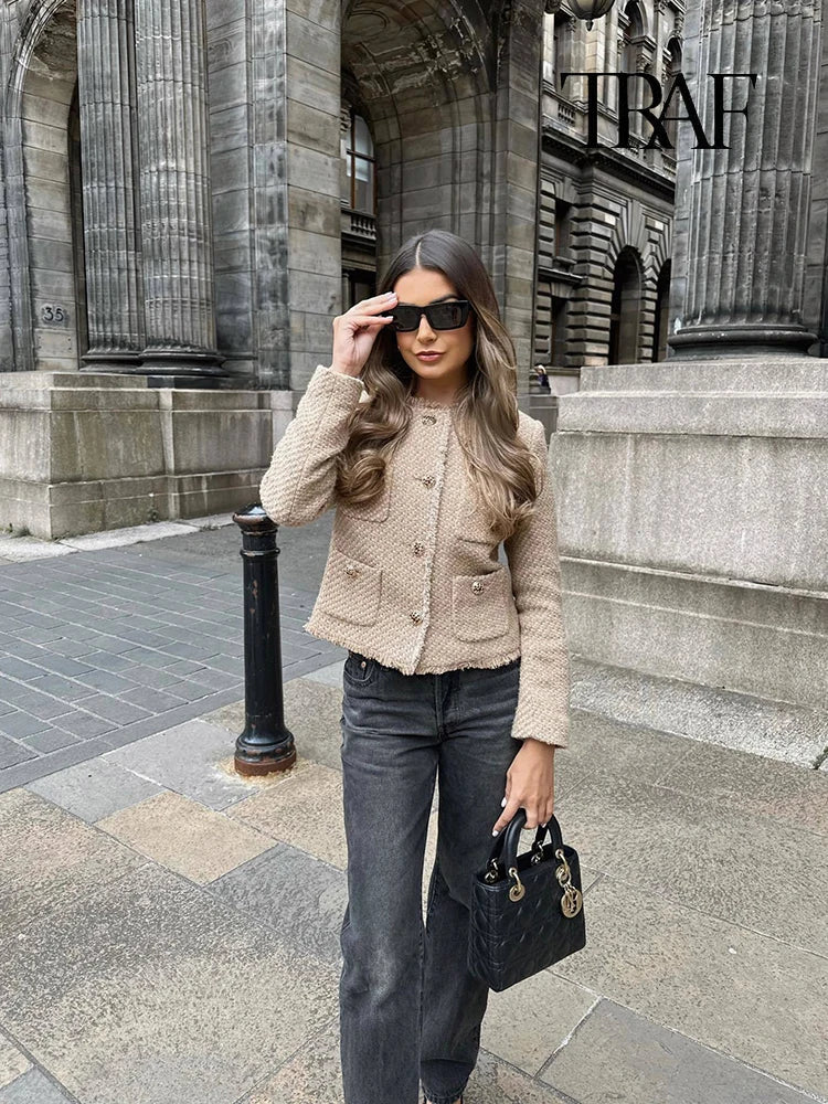 Women's Autumn and Winter Long Sleeve Short Jacket Fashion Solid Colour Front Pocket Button Jacket Elegant Casual Jacket.