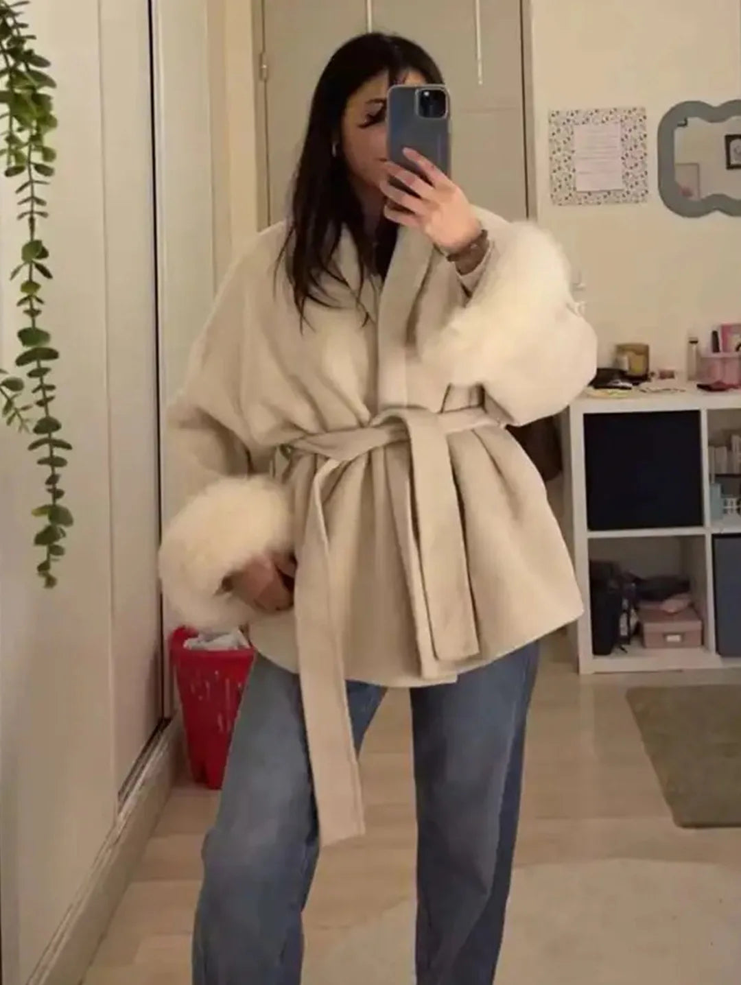 2025 Chic Lapel Plush Coat With Belt Women Vintage Faux Fur Sleeve Tweed Open Coats Female Autumn Winter Casual Street Outwear.