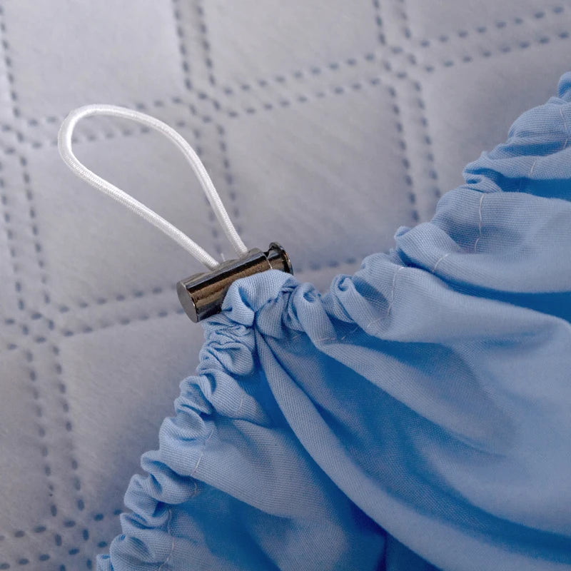 New Quilted Waterproof Mattress Cover Solid Color Waterproof Antibacterial Breathable Elastic Band Fixed Mattress Cover.