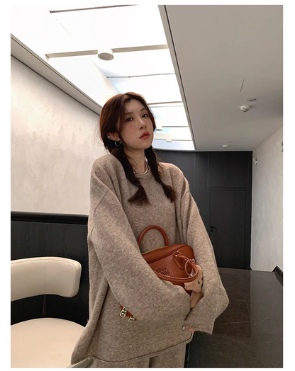 Koreanische Version des weichen, wachsartigen, faulen Wind-Stricksets 2024, sanfter Rundhalspullover, Pullover, weites Bein, Hose, zweiteiliges Set für Damen