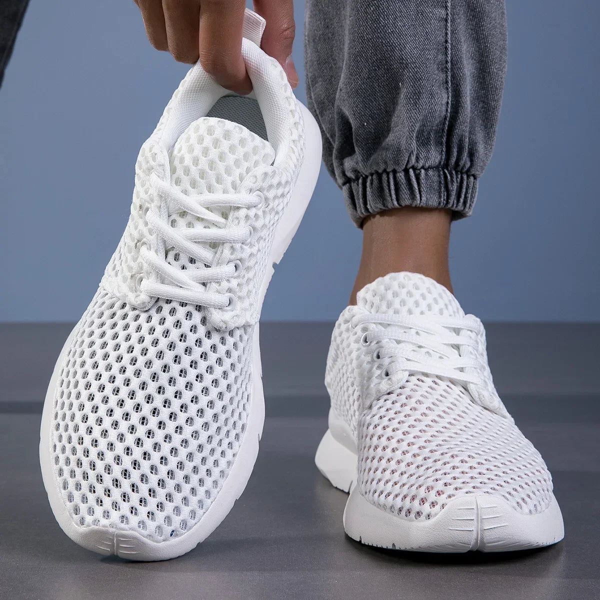 New Summer Summer Sneakers Men White Shoes Outdoor Comfort Walking Shoes Breathable Mesh Tennis Men Casual Shoes for Man.