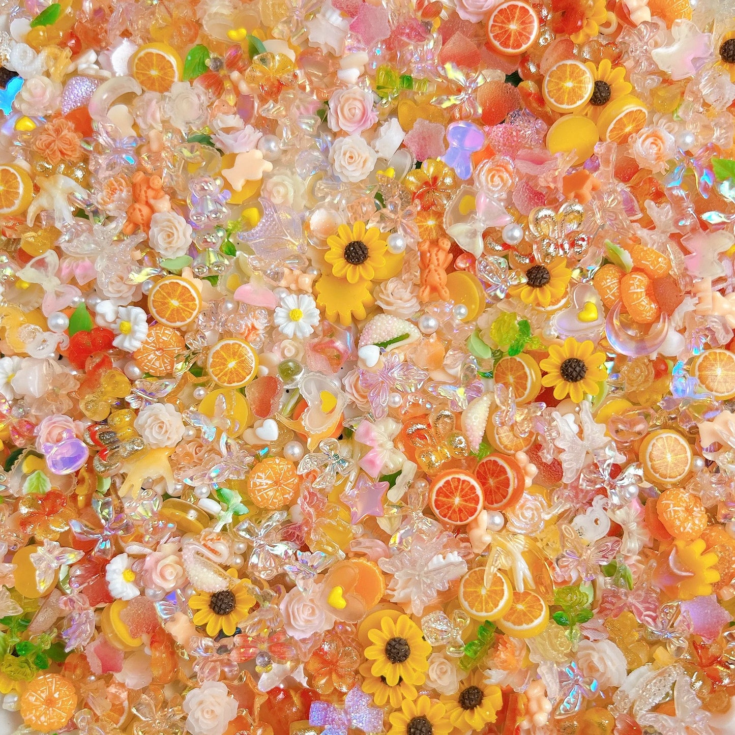 60PCS Creative Fudge Heart Dragonfly Orange Resin Nail Charms Transparent Star Butterfly Flower Mixed Nail Art Decorations DIY.